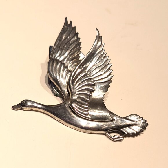 Sterling silver brooch of flying goose from Norseland by Coro - Picture 4 of 9
